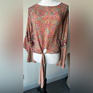 NWOT Cienna Silk Floral Front Tie Front with Flare Sleeves in M